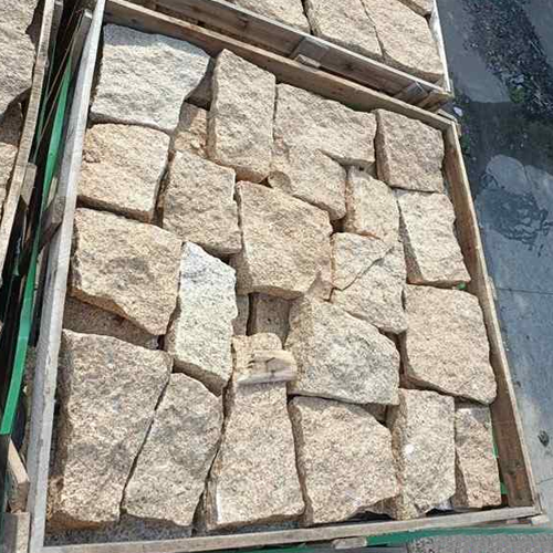 Đá trong nước rối balet vàng BĐ 01