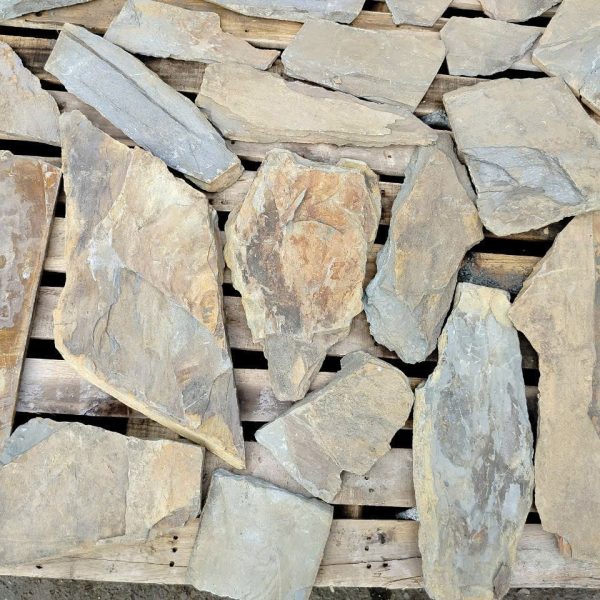 Đá trong nước rối bao Lai Châu đa sắc 01