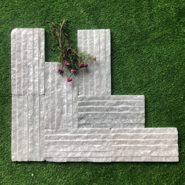 Đá trong nước xẻ 10×20 trắng muối 01