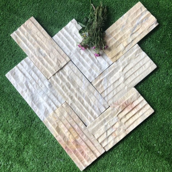 Đá trong nước xẻ 10×20 vàng 01