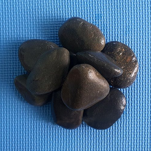 Sỏi trong nước tự nhiên đen 3-4 cm